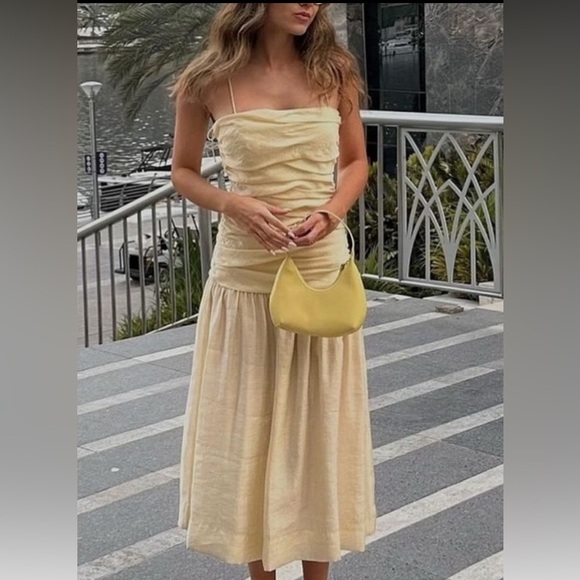 ZARA NWT SUMMER blogger FAV Draped Midi Dress
ZW Collection SIZE M - Picture 15 of 16